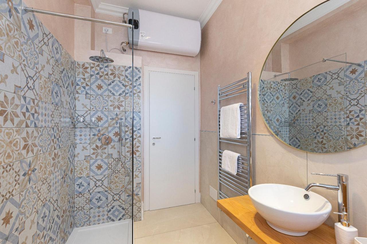 Appartamento Apartamento Iris Lesa Esterno foto